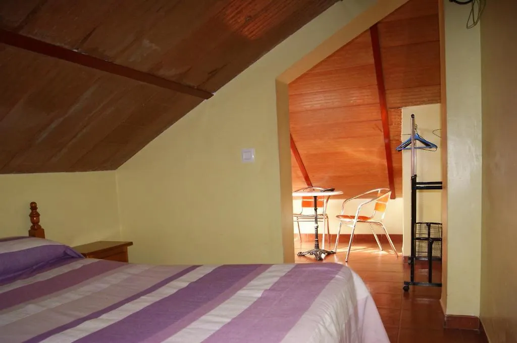 Hostal Alcazar I Cordoba Guest house